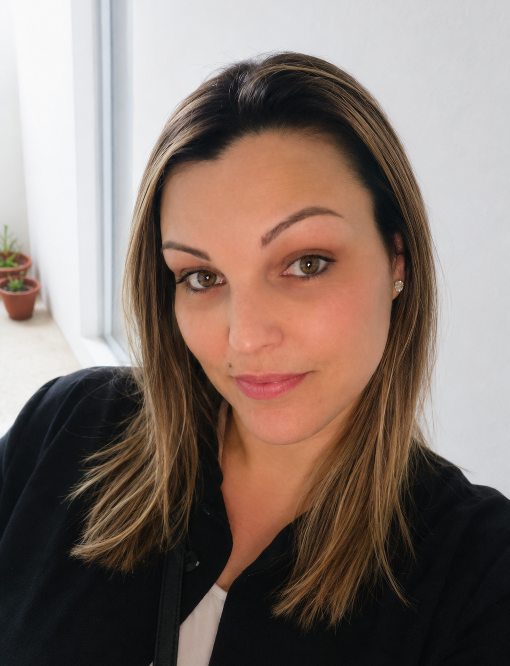 Illustration du service SABRINA LE TEURNIER - SECRETAIRE