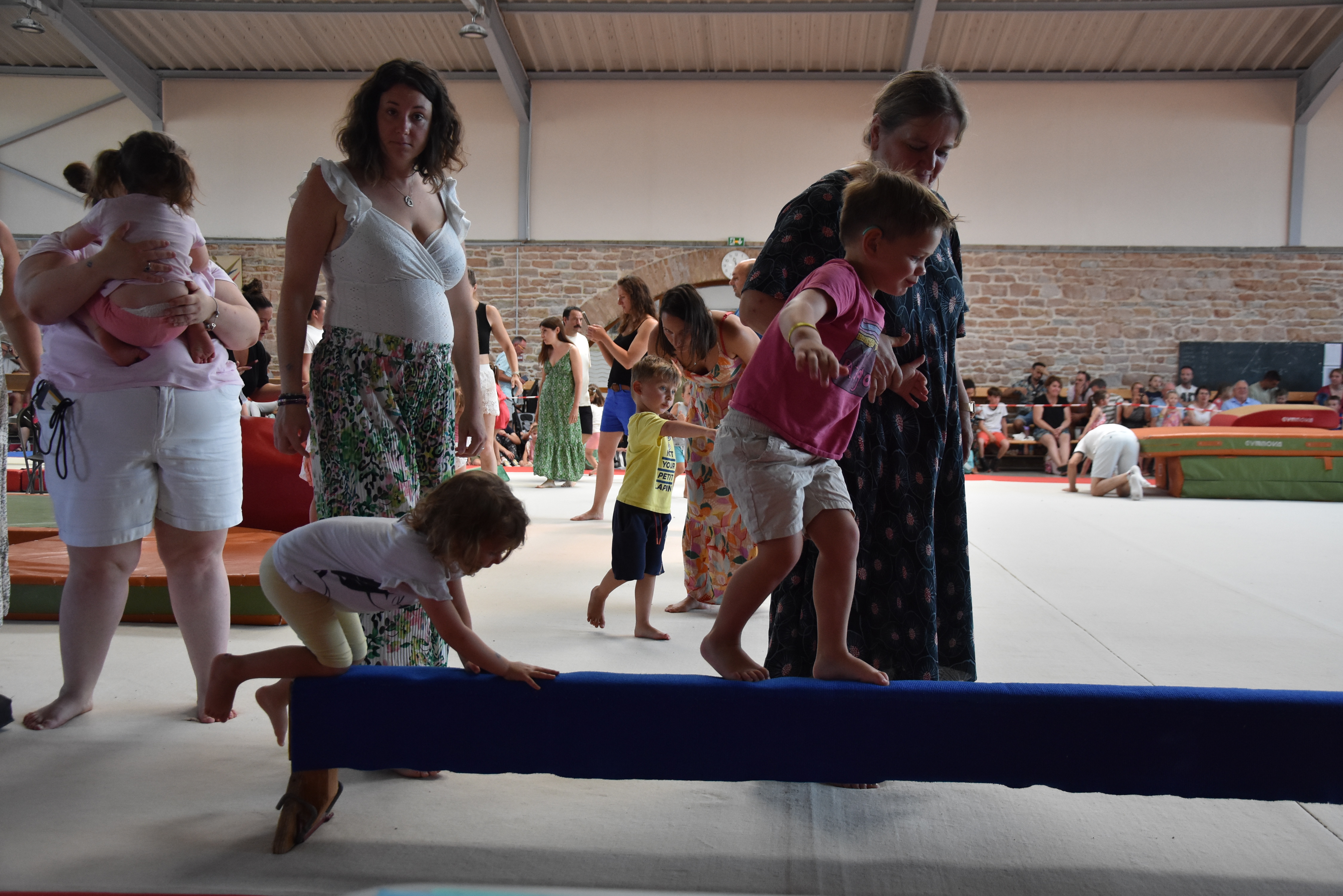 Image illustrant l'article « BABY-GYM »